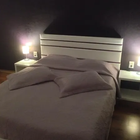 Apartment Velinoff Purple Studio *
