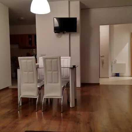 Velinoff Purple Studio Apartment *