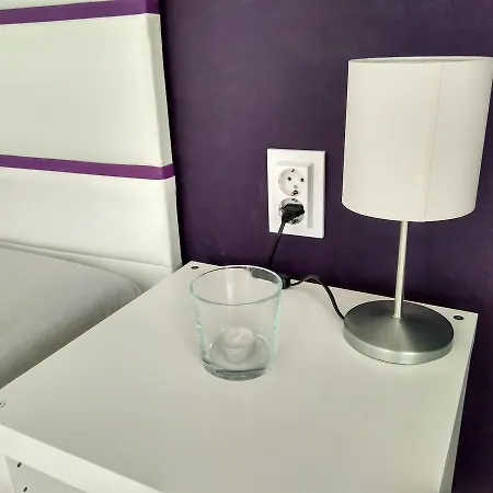 Velinoff Purple Studio Apartment Sofia