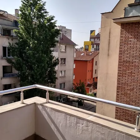Velinoff Purple Studio Apartment